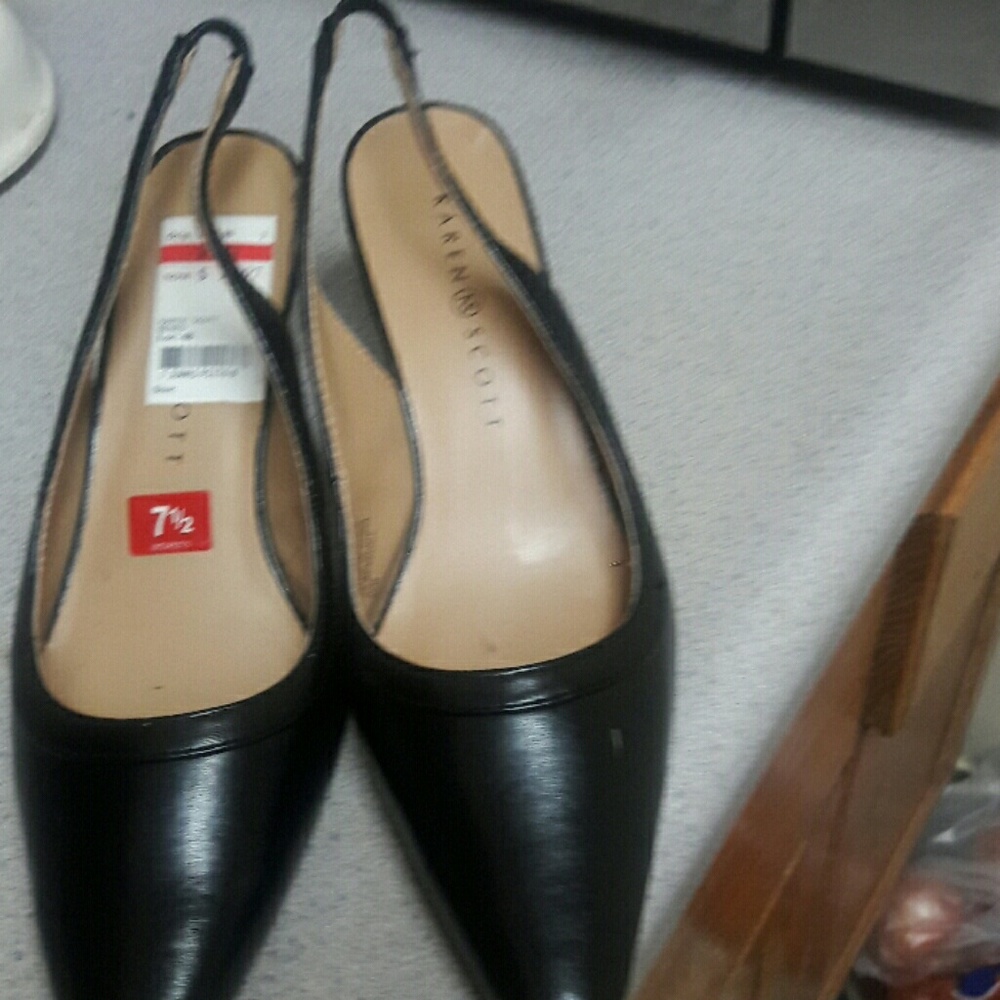 Karen Scott shoes size 7 1/2