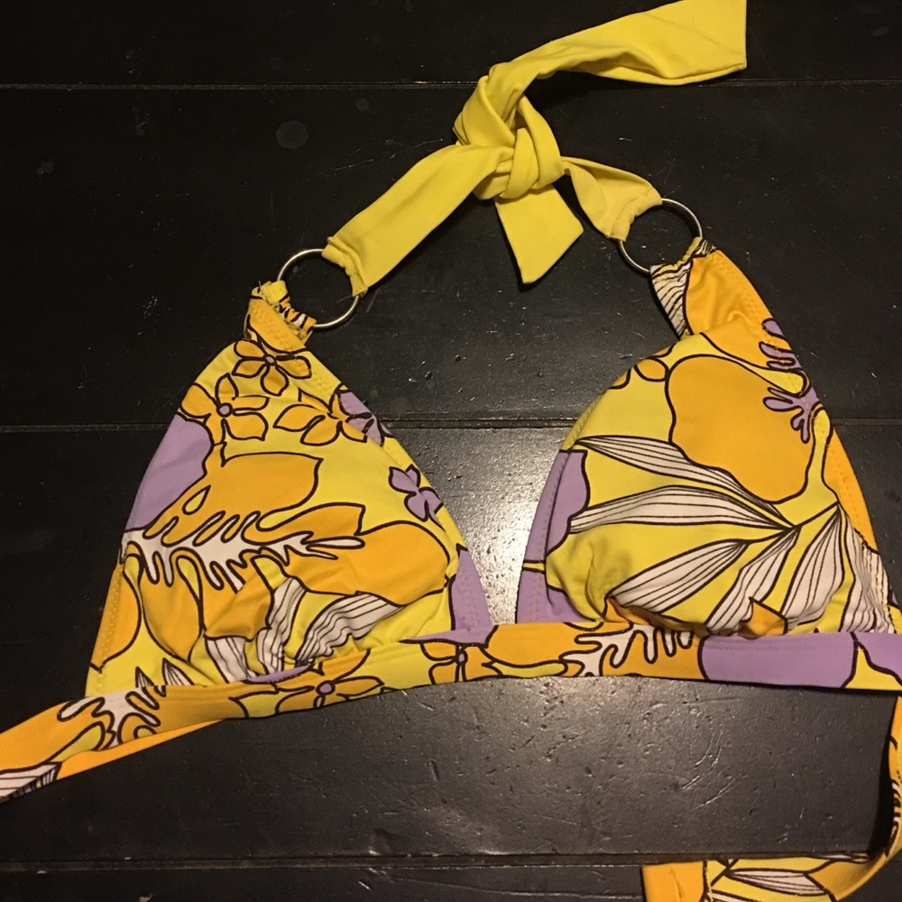 Jessica Simpson bikini top medium