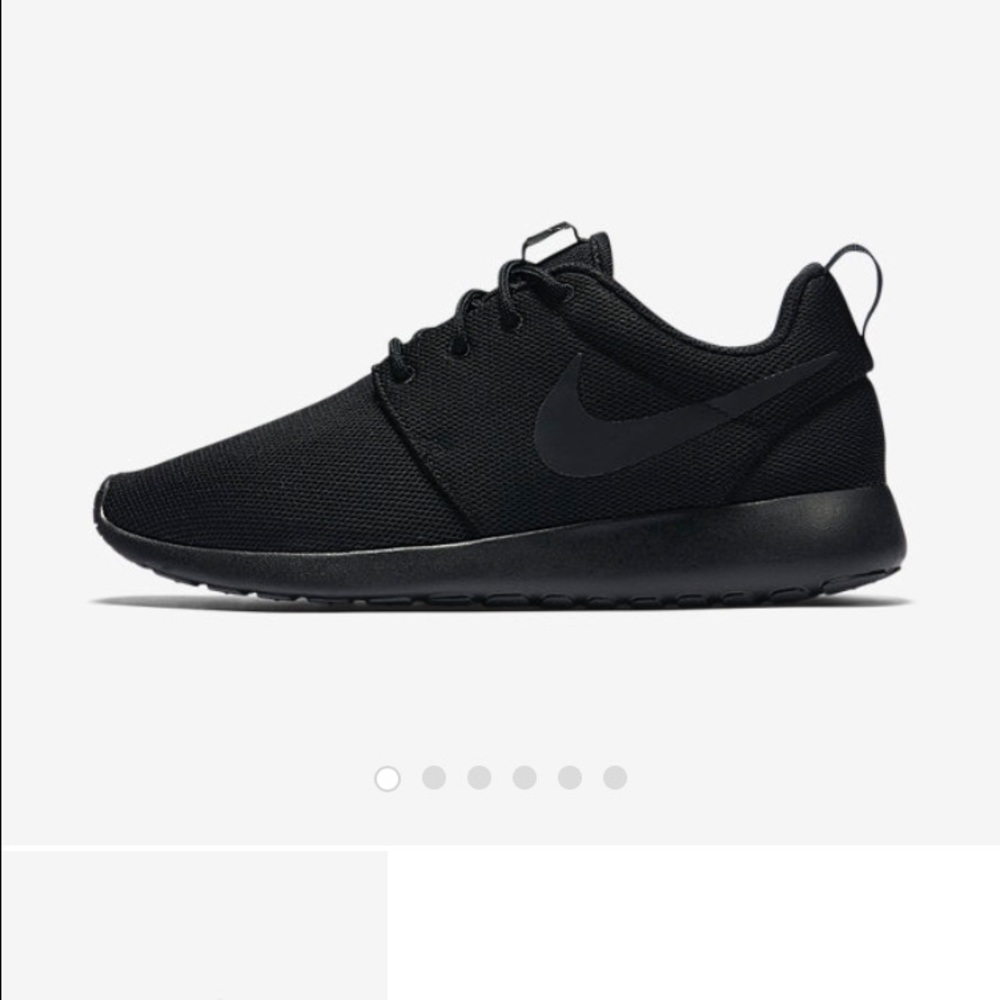 Nike Roshe One. Brand New 6.5 women's