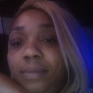 Meet your Posher, Anitra