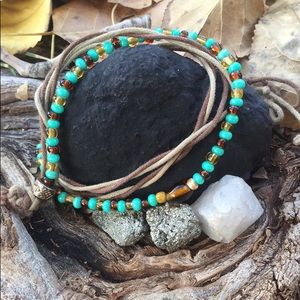 Custom made wrap choker