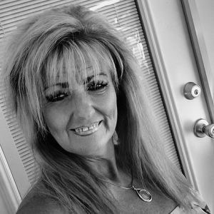 Meet your Posher, Sheryl