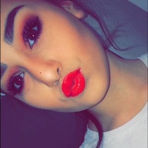 Meet your Posher, Lily