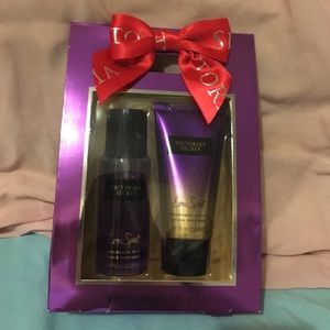 Free with purchase of $10 or more🤗
