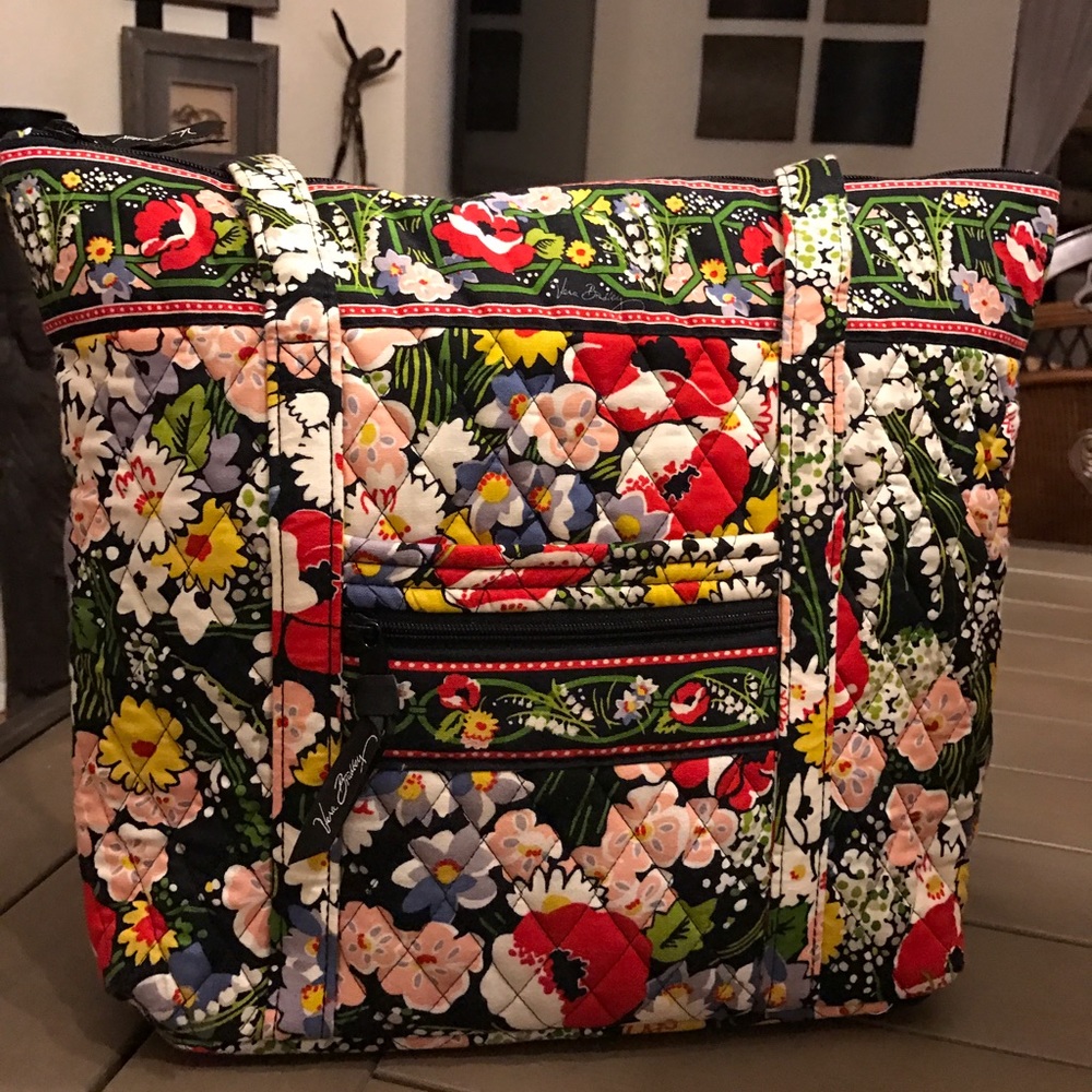 VERA BRADLEY Poppy Fields Pattern Shoulder Bag