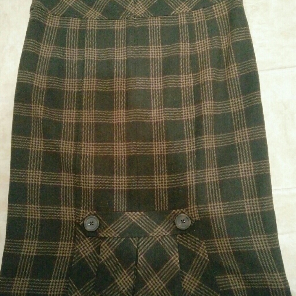 Banana Republic pencil skirt, size 6