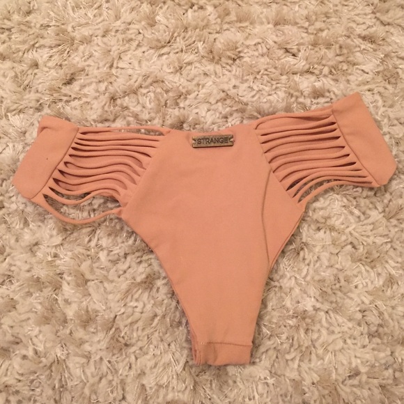 STRANGE BIKINI nude bikini - Picture 3 of 3