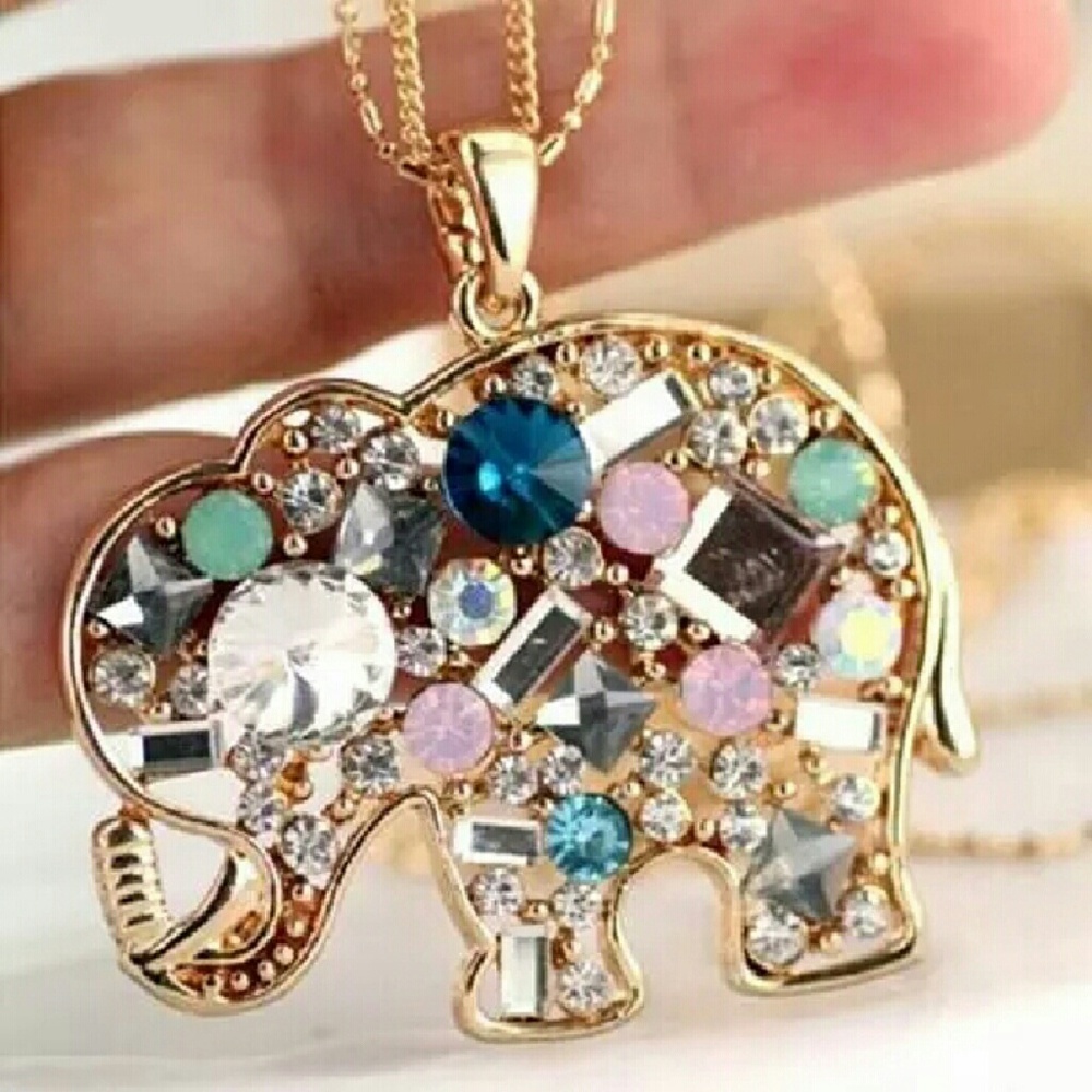 🎉HP 7/23🎉💎Mosaic Elephant Necklace🐘