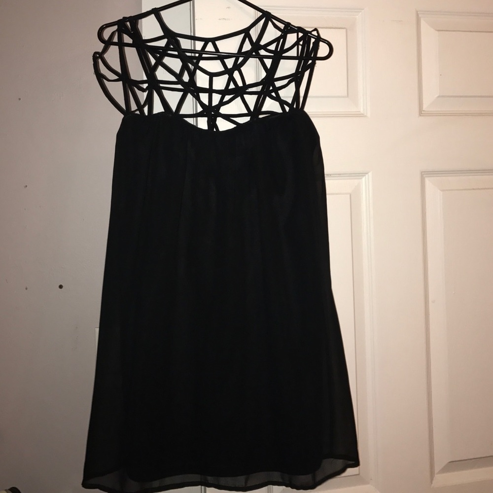LBD w/cutout detail