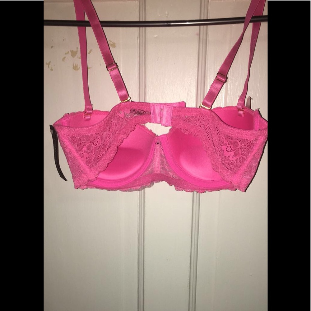 STRAPLESS BRA BUNDLE. - Picture 2 of 4