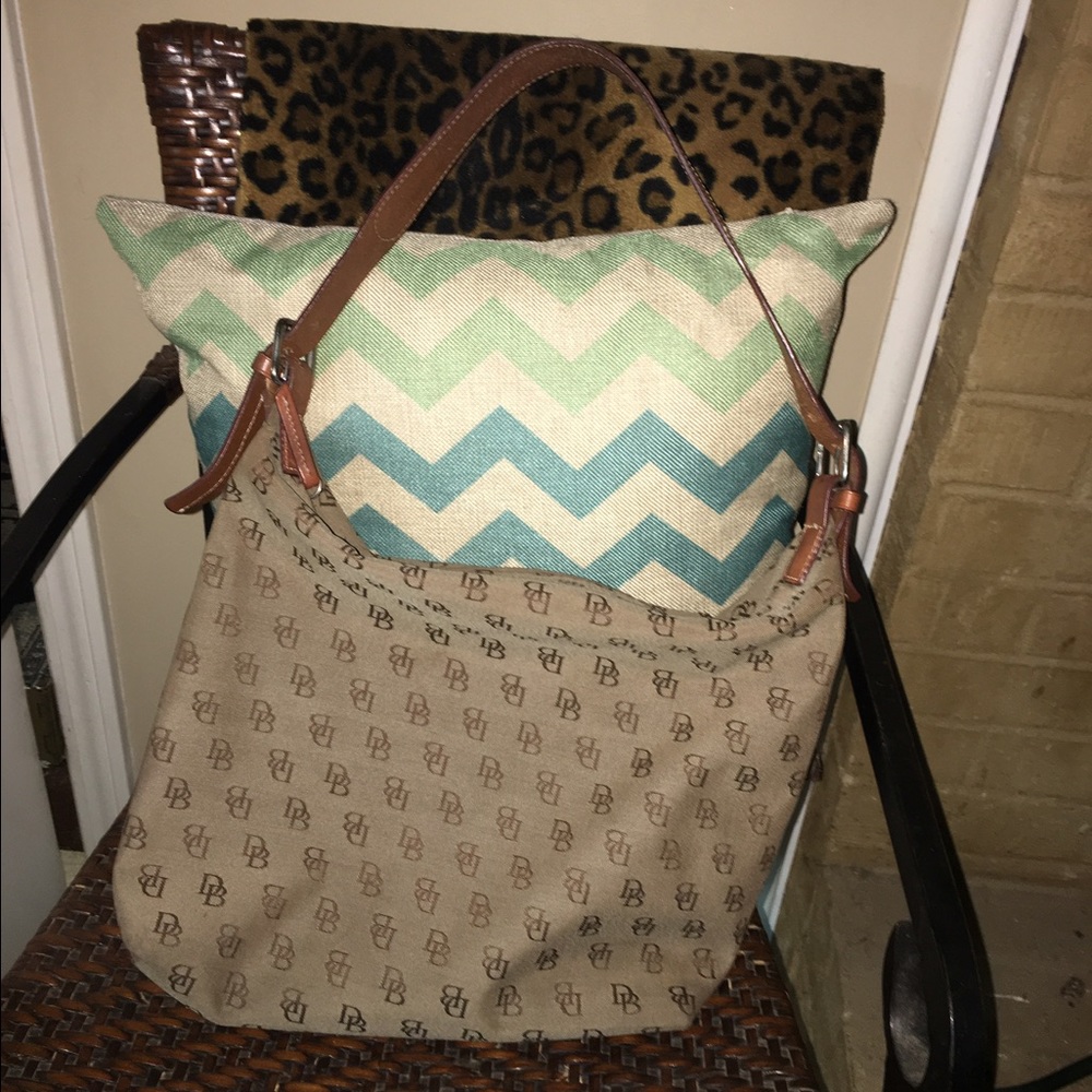 Dooney & Bourke