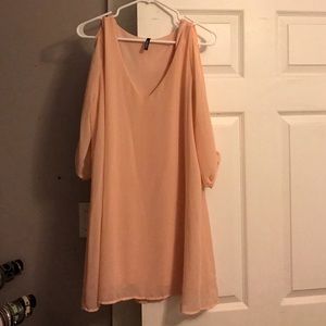 Blush Dress with key hole sleeves