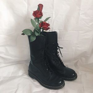 14-eyelet Doc Martens in mint-new condition!