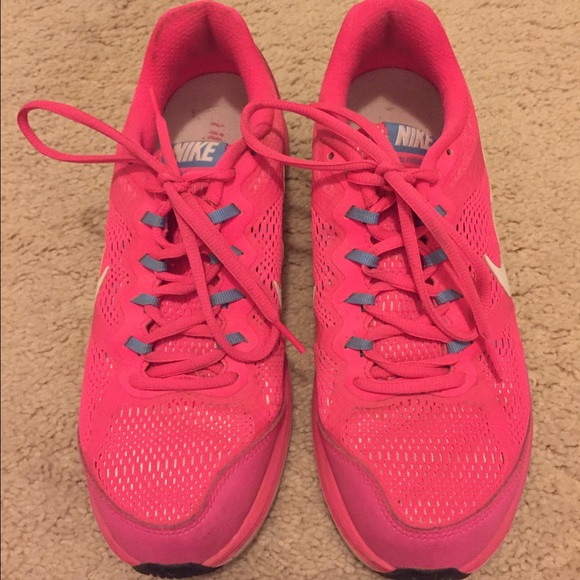Nike Shoes - Nike running shoes