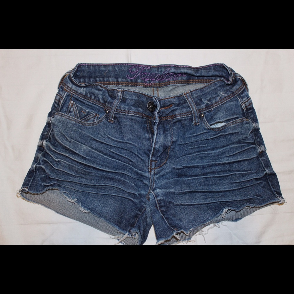 jean shorts!!!!!👍🏼👍🏼🎉🎉