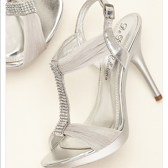 New Davids Bridal size 9 heels - Picture 4 of 4