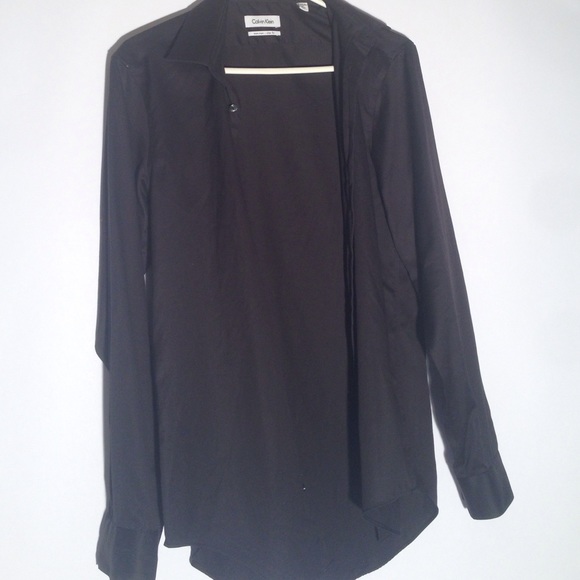 Calvin Klein Non-Iron Slim Fit Button Down - Picture 2 of 2