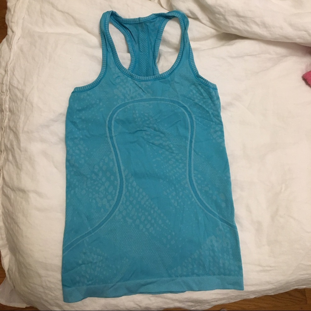 Lululemon tank