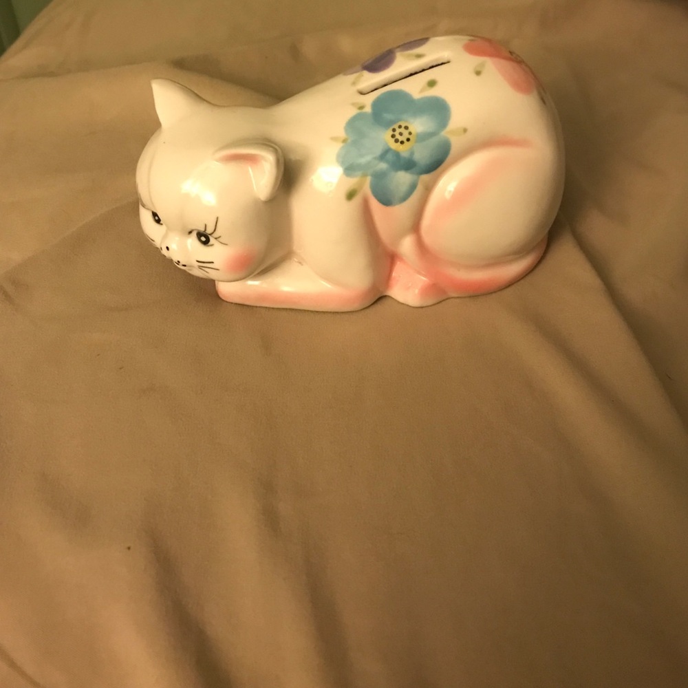 Floral cat bank
