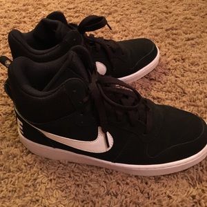 Nike mid tops