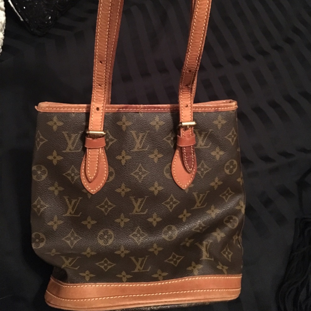 Luis Vuitton bag