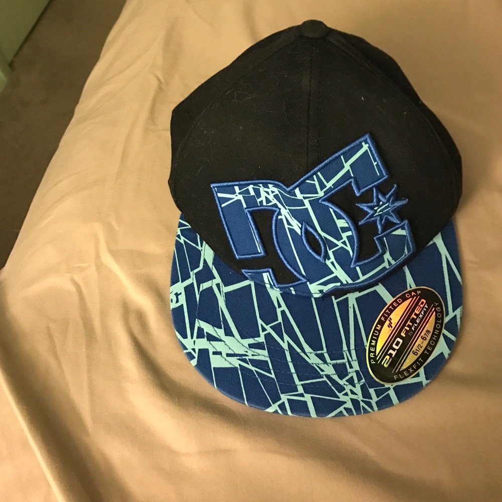 DC fitted hat