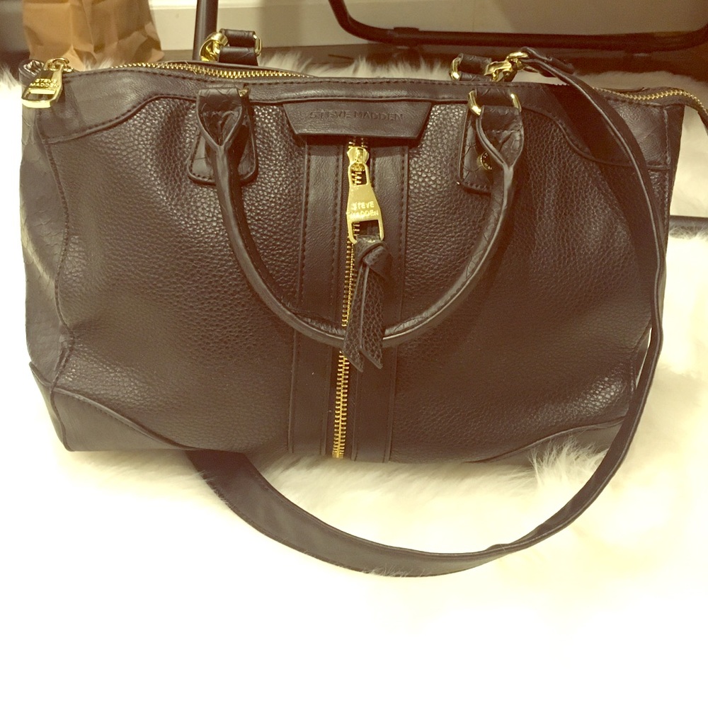 STEVE MADDEN BLACK PURSE