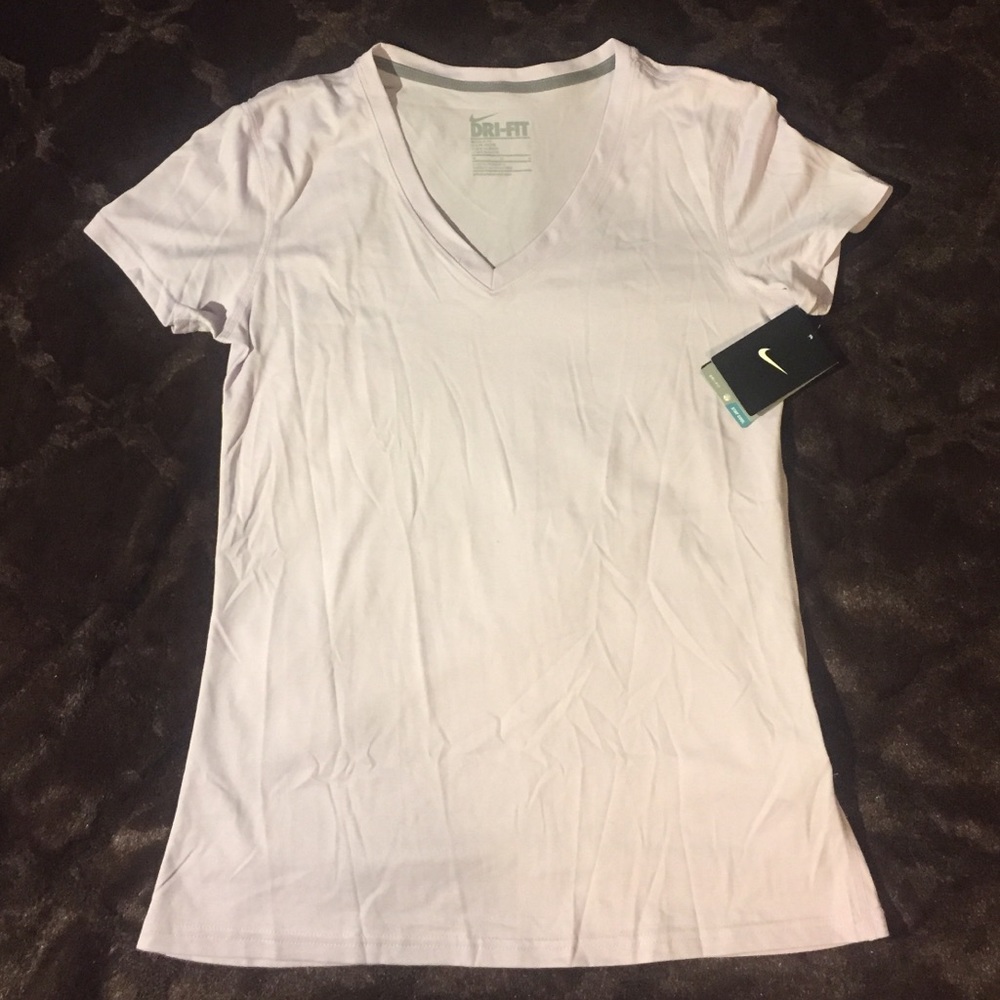 🆕NWT Nike Dri-Fit V-Neck Lilac Training Top, M