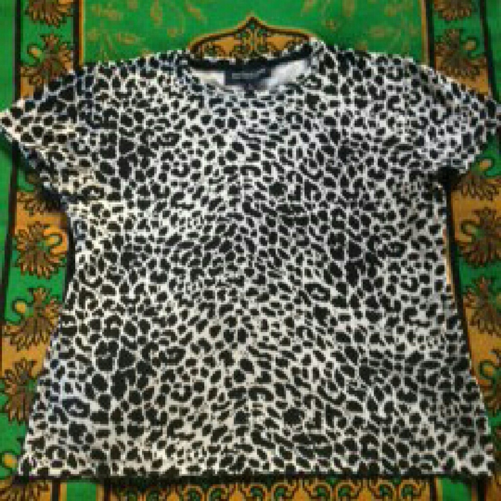 1990's Carole Little Leopard Print T-Shirt