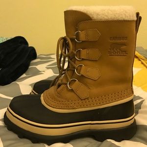 SOREL Caribou Boot Size 7.5