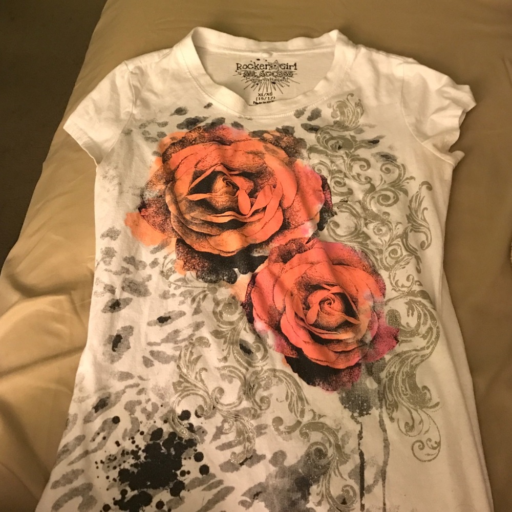 Rose T-shirt