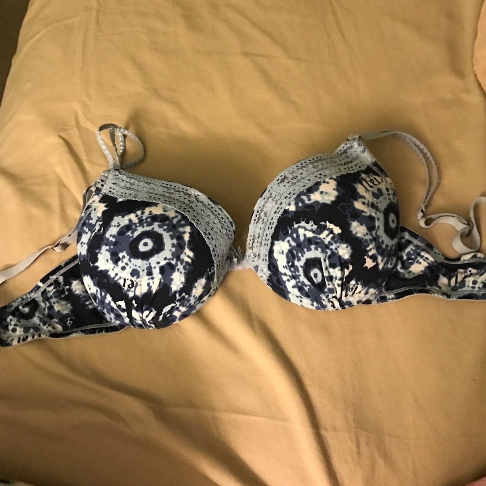 Blue patterned bra