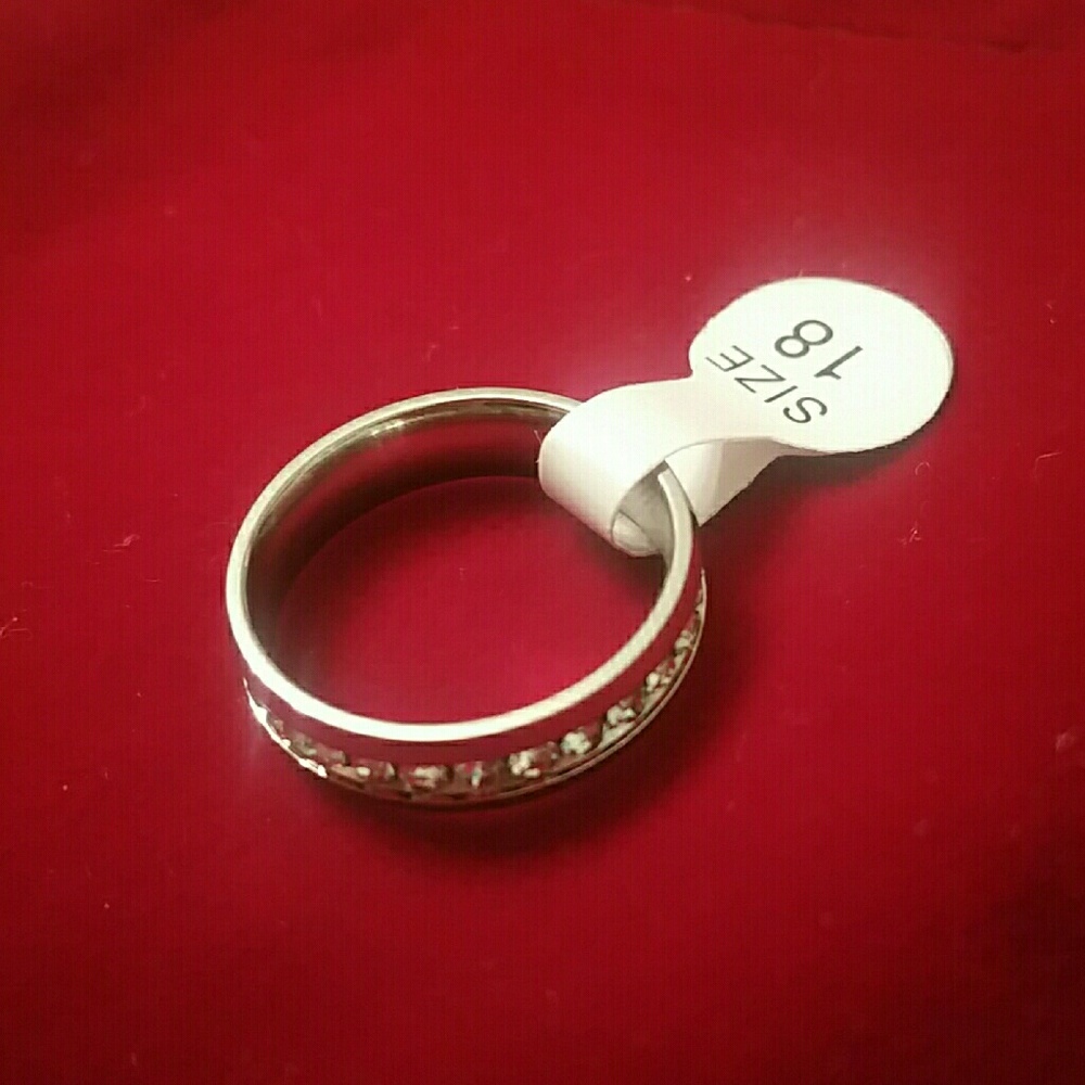NWT POLISHED STAINLESS/CRYSTAL RING 9 - Picture 3 of 3