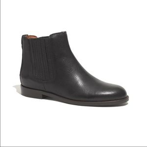 Madewell Chelsea boots black