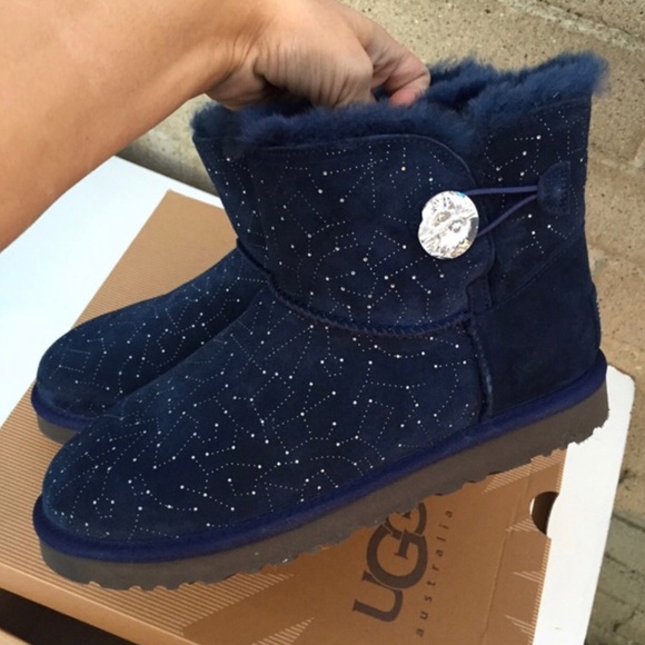 UGG Shoes - UGG constellation mini Bailey button boots Sz 5