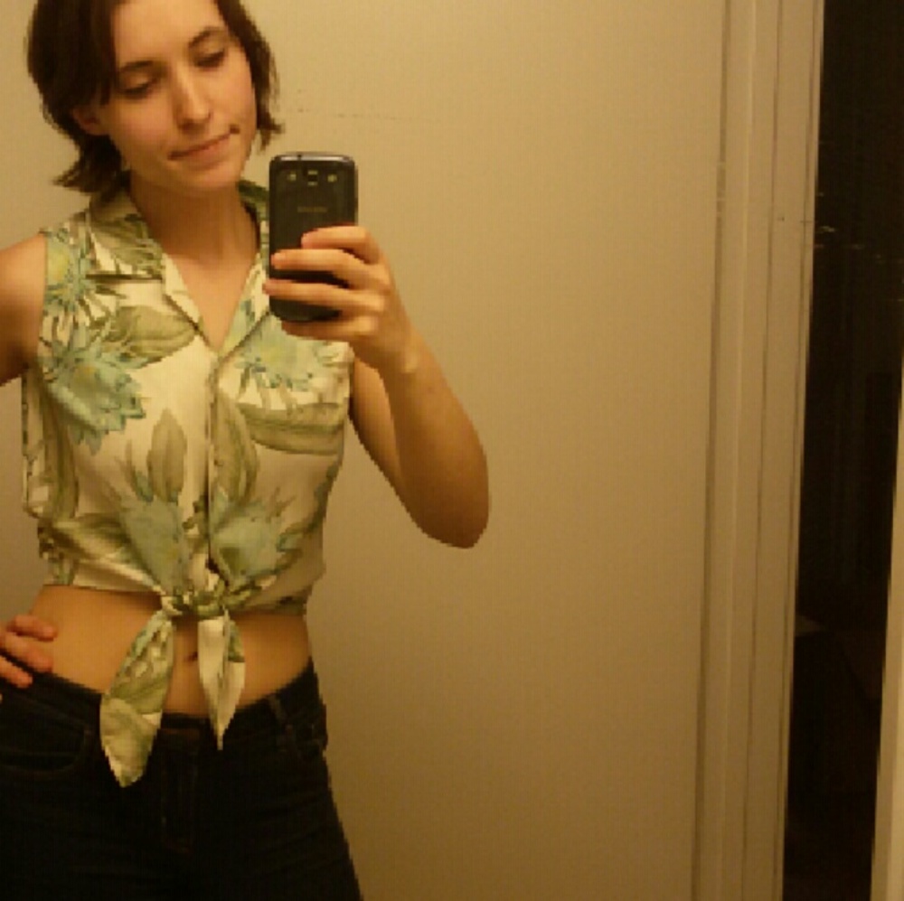 Vintage tommy bahama crop top