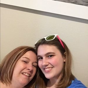 Meet your Posher, Mallory