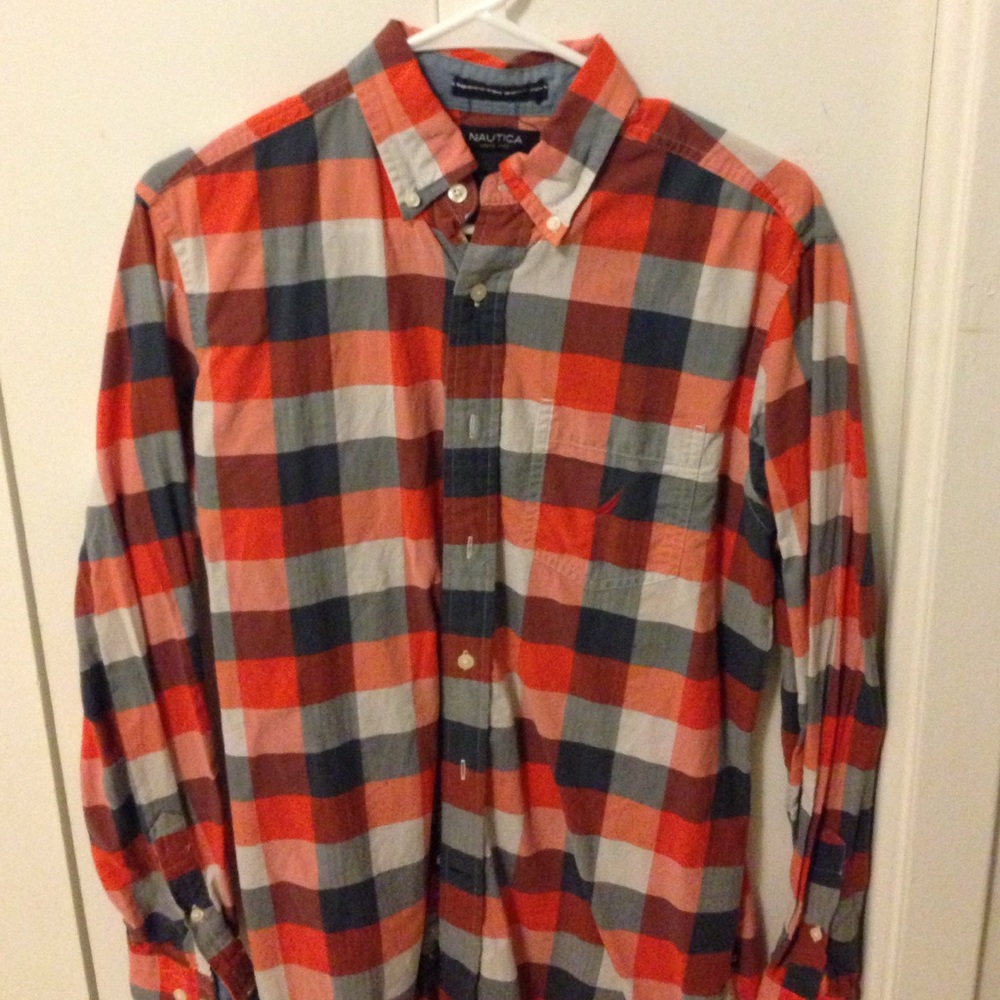 Love this plaid shirt