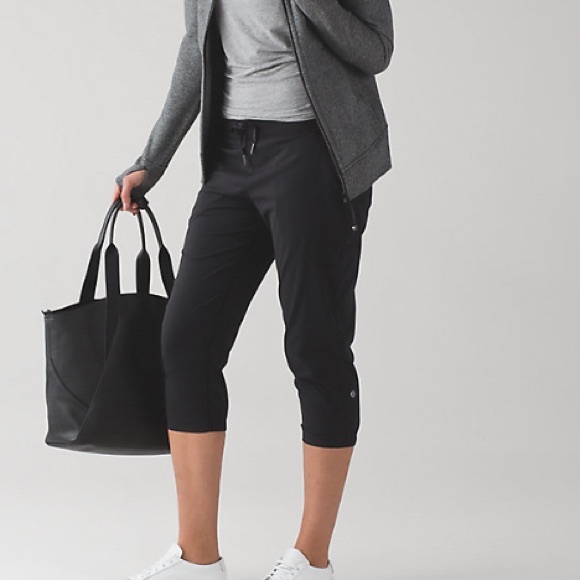 lululemon dance crop