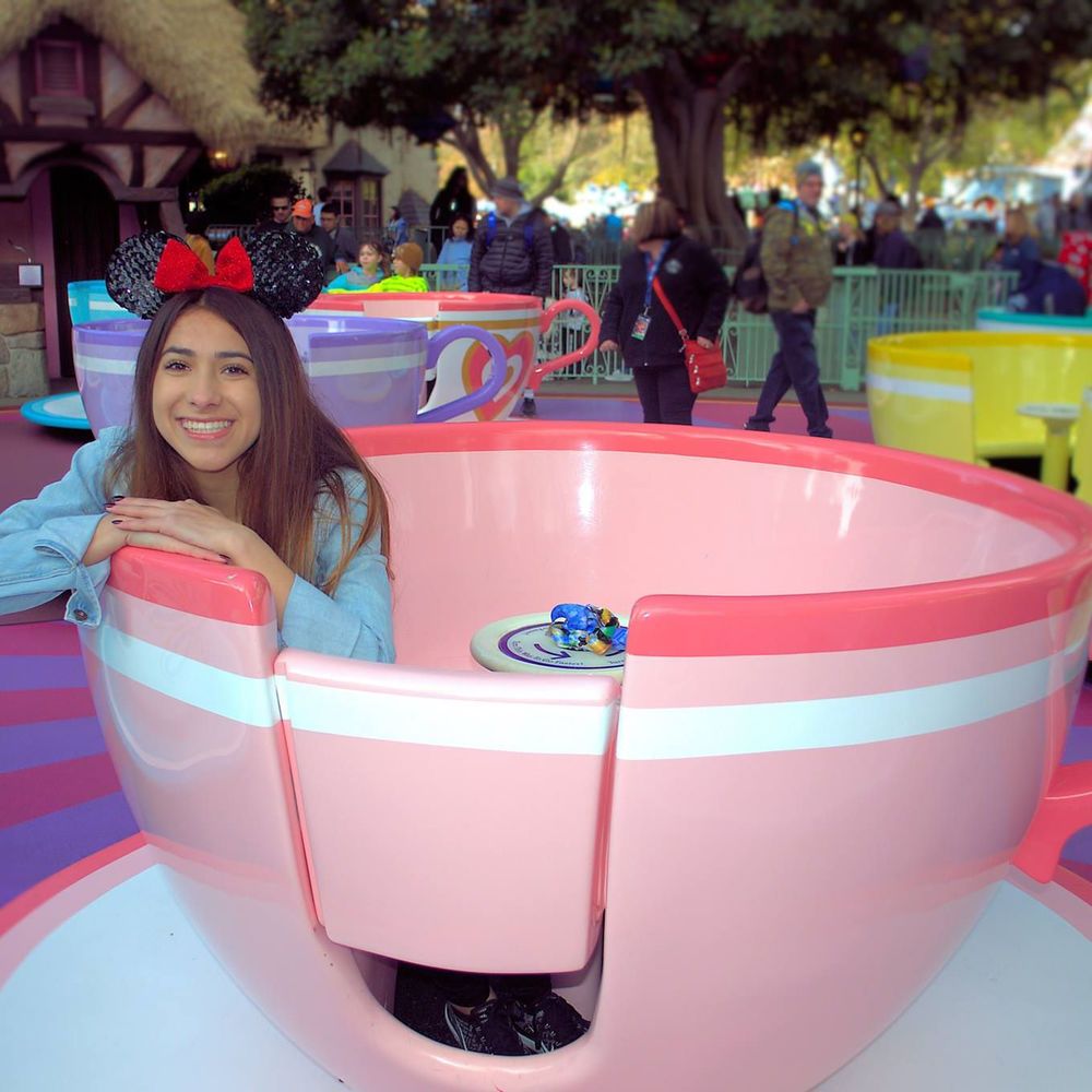 Meet your Posher, Dezireah