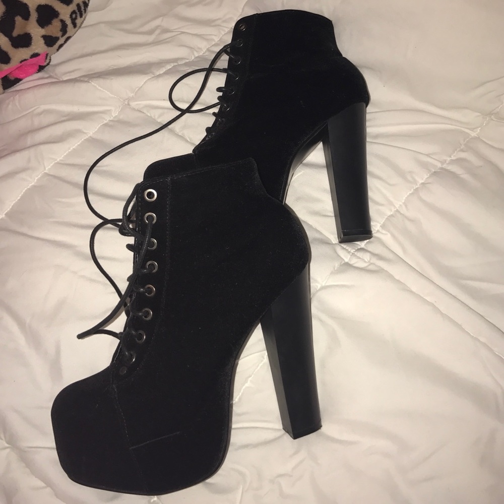 Black boot heels