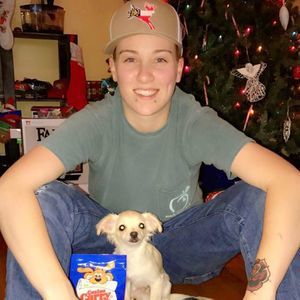 Meet your Posher, Hayley