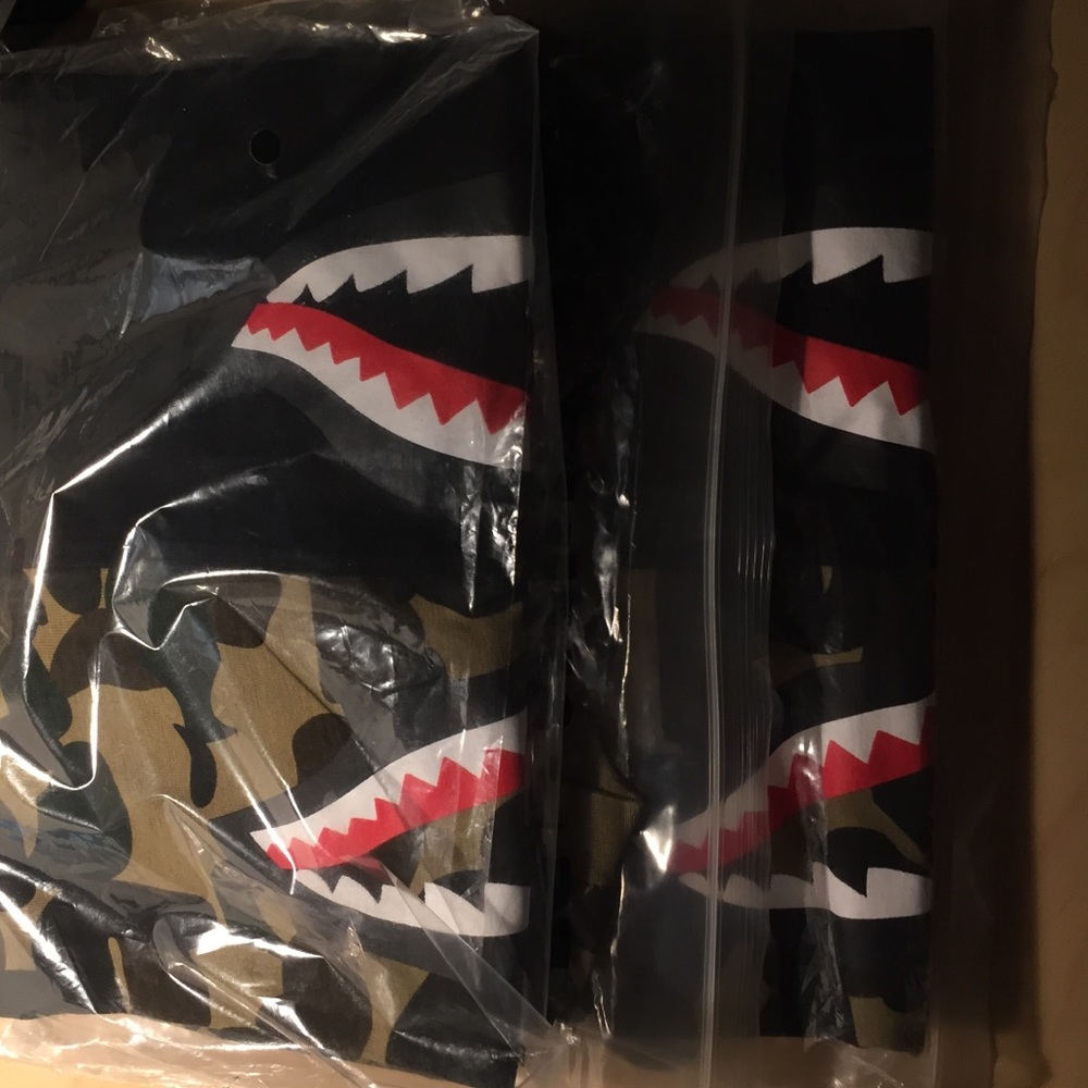 Bape Men's T-Shirt - Picture 2 of 2