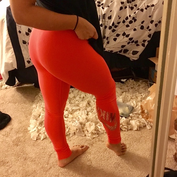 left Nike metallic leggings NEW - Picture 3 of 3