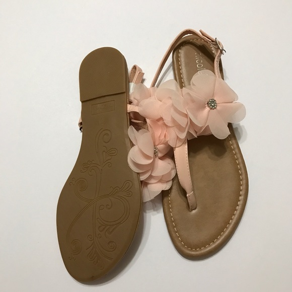 Pretty NICOLE Petal & Crystal Sandals-Blush SH-14 - Picture 3 of 4