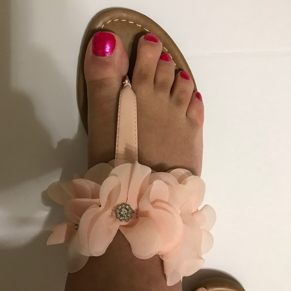 Pretty NICOLE Petal & Crystal Sandals-Blush SH-14 - Picture 4 of 4