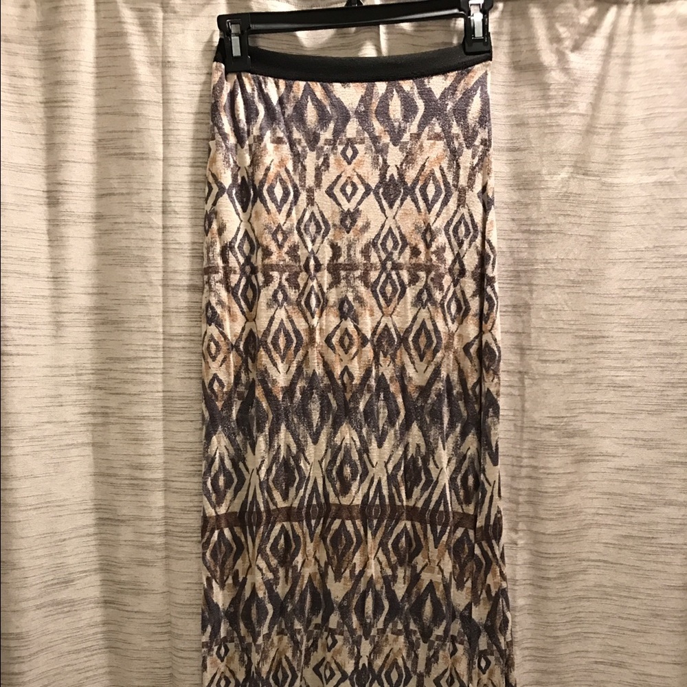 Free People Maxi skirt with slit on the side