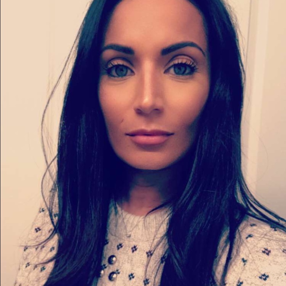 Meet your Posher, Zena