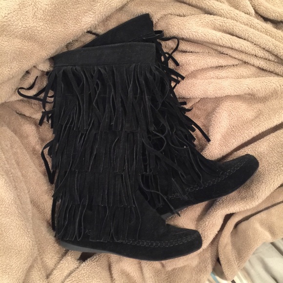 Shoes - Black suede fringe boots