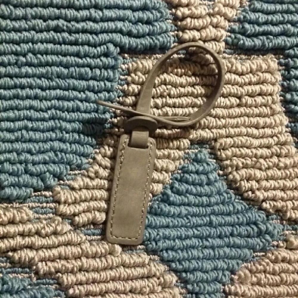 Marc Fisher Hangtag Gold/Blue Leather Charm. - Picture 2 of 3